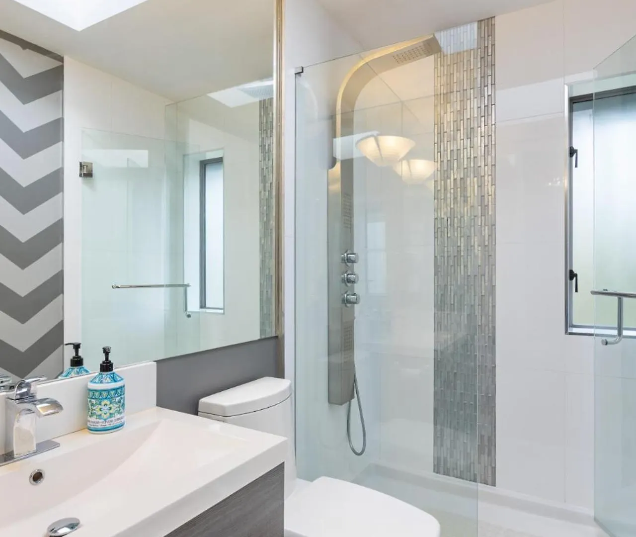 192-1328 Nanton Ave.-Vicenta Villa Vancouver